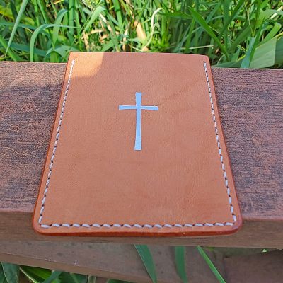 leather card holder vertical front in the shadow